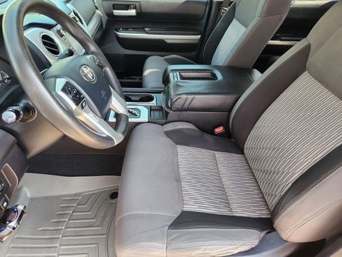 Used 2014 Toyota Tundra SR5 w/ TRD Off Road Package image 10