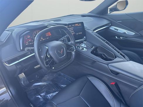 Used 2020 Chevrolet Corvette Stingray Coupe w/ 1LT image 12