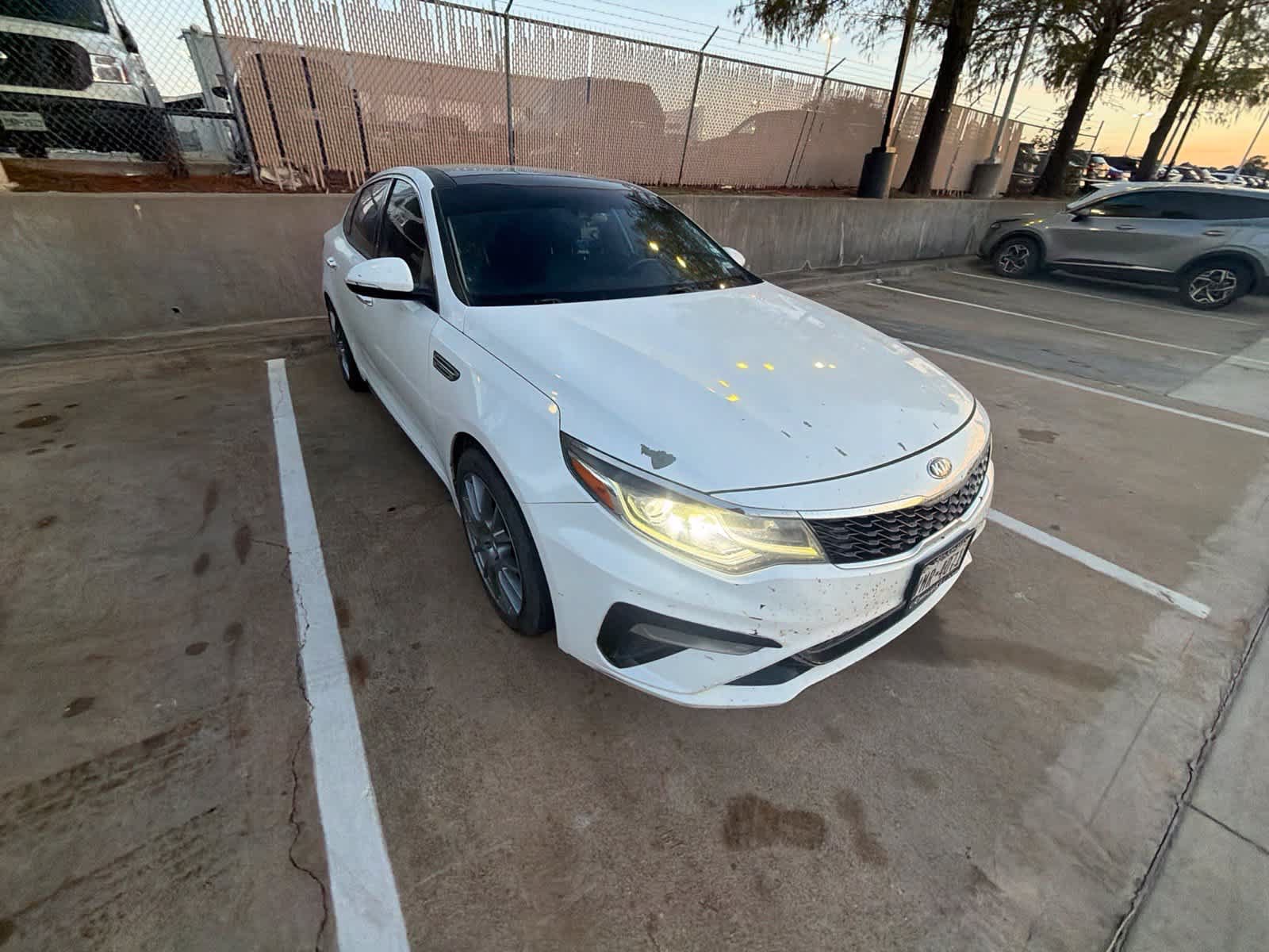 Used 2019 Kia Optima S w/ S Panoramic Sunroof Package FWD image 3