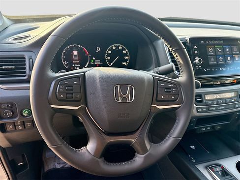 Used 2025 Honda Ridgeline RTL image 11