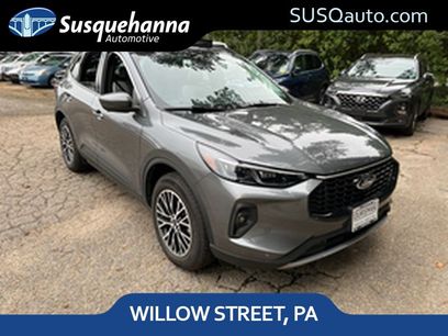 Used 2025 Ford Escape SE w/ PHEV Premium Package