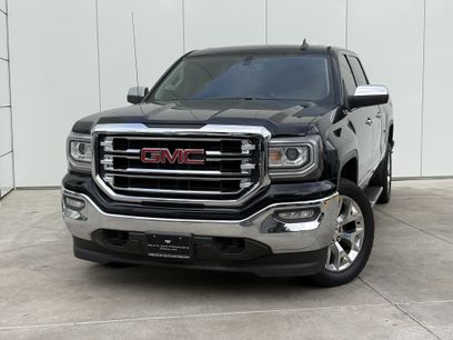 Used 2017 GMC Sierra 1500 SLT w/ SLT Premium Package