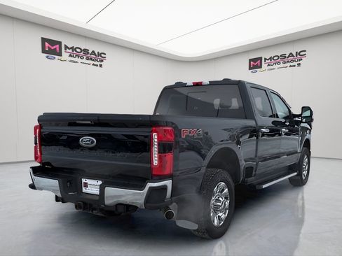 Used 2023 Ford F350 Lariat w/ Chrome Package image 8