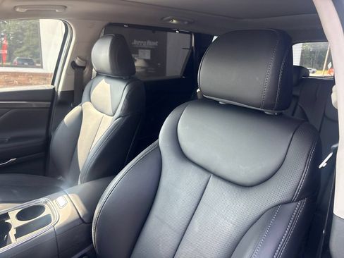 Used 2023 Hyundai Santa Fe SEL w/ Premium Package AWD/4WD image 3