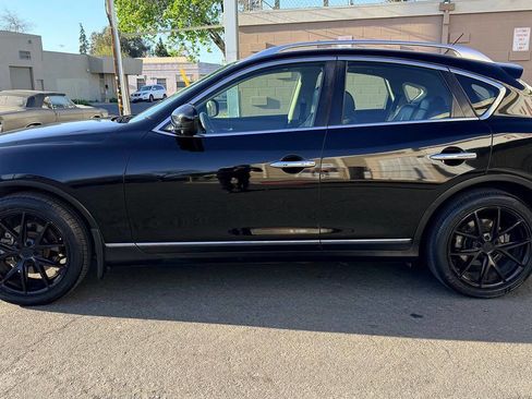 Used 2012 INFINITI EX35 Journey w/ Premium Pkg image 4