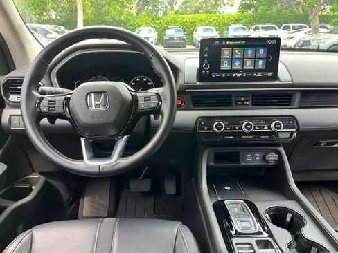 Used 2024 Honda Pilot EX-L image 10