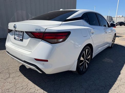 Used 2022 Nissan Sentra SV w/ SV Premium Package FWD image 6
