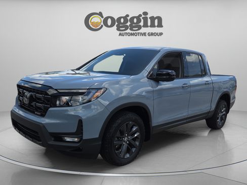 Used 2025 Honda Ridgeline Sport image 1