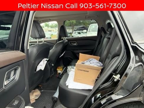 Certified 2023 Nissan Rogue Platinum w/ Platinum Premium Package FWD image 14