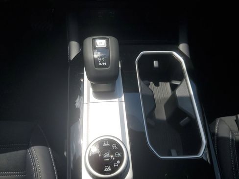 New 2026 Mitsubishi Outlander LE AWD/4WD image 21