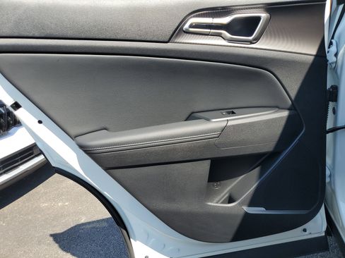New 2026 Kia Sportage EX w/ EX Panoramic Sunroof Package image 13