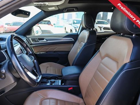 Used 2020 Volkswagen Atlas Cross Sport SEL Premium AWD/4WD image 12