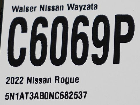 Used 2022 Nissan Rogue S AWD/4WD image 30