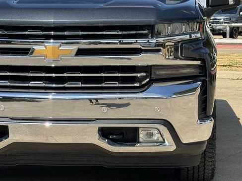 Used 2020 Chevrolet Silverado 1500 LTZ w/ LTZ Plus Package AWD/4WD image 10
