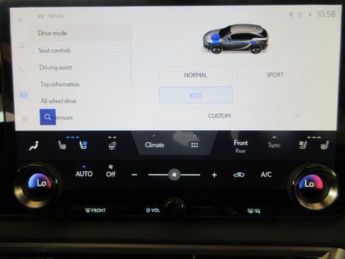 Used 2024 Lexus RX 350 AWD w/ Convenience Package image 43
