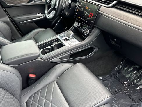 Used 2021 Jaguar F-PACE S image 32