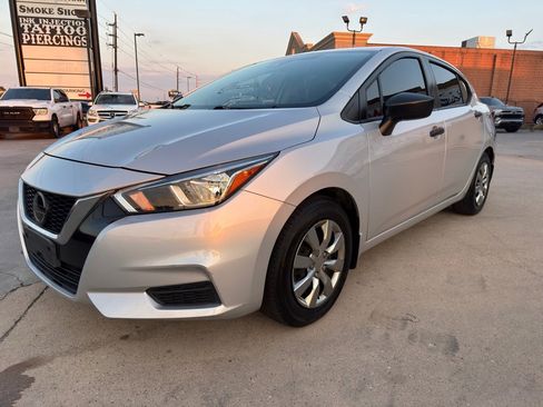 Used 2021 Nissan Versa S image 5