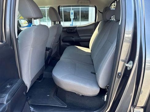 Used 2019 Toyota Tacoma SR w/ SR Convenience Package image 15