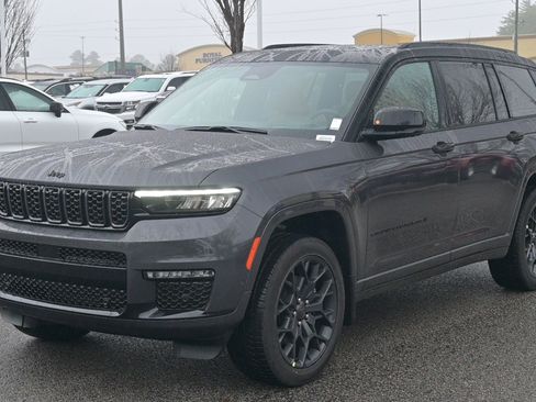 New 2025 Jeep Grand Cherokee L Summit AWD/4WD image 3