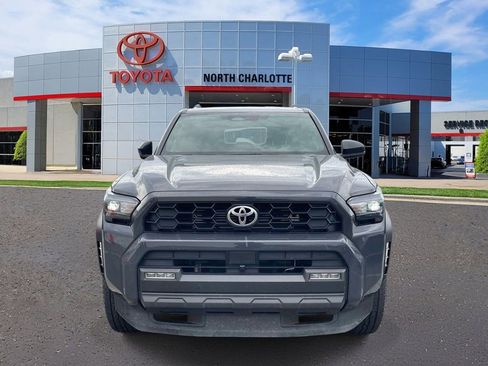 Used 2025 Toyota 4Runner TRD Off-Road AWD/4WD image 3