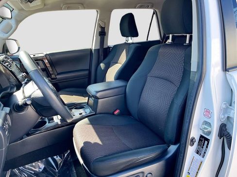 Used 2020 Toyota 4Runner TRD Off-Road image 14