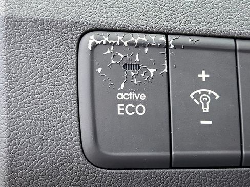 Used 2013 Hyundai Elantra GLS FWD image 25