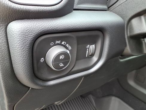 New 2026 RAM 2500 Big Horn AWD/4WD image 22