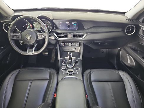 Used 2020 Alfa Romeo Stelvio w/ Nero Edizione RWD image 11