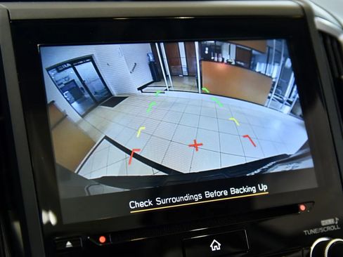 Used 2020 Subaru Forester Limited image 19