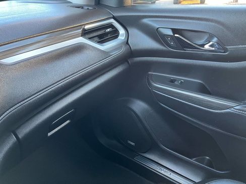 Used 2019 GMC Acadia SLT image 9