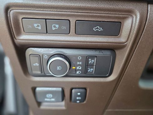 Used 2022 Ford F150 King Ranch w/ Equipment Group 601A High AWD/4WD image 28