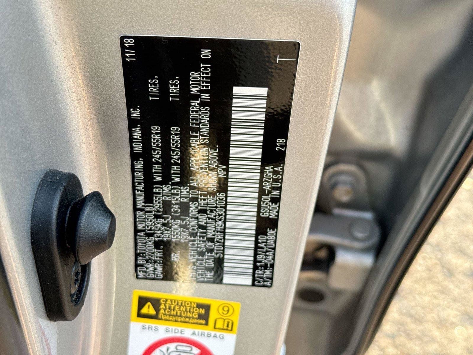 Used 2019 Toyota Highlander Limited Platinum FWD image 28