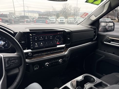 Used 2023 GMC Sierra 1500 Elevation image 23