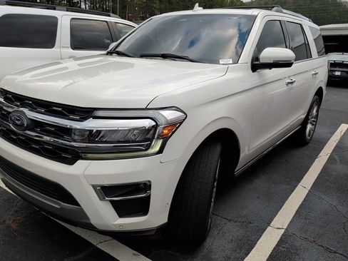 Used 2022 Ford Expedition Limited image 1