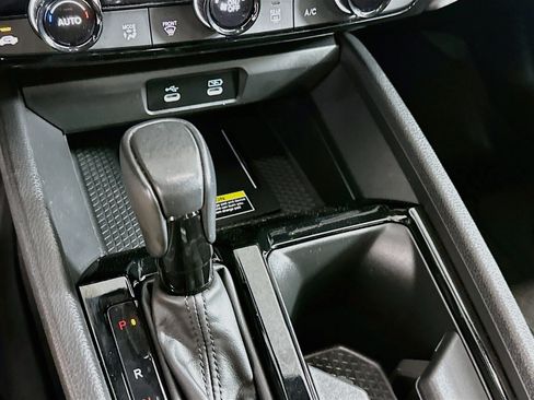 Used 2025 Honda Accord Sport image 25