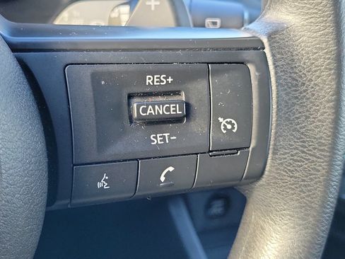Used 2024 Nissan Rogue S FWD image 26