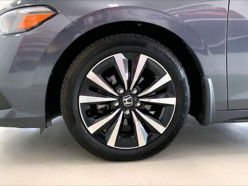 Used 2024 Honda Civic EX-L image 7