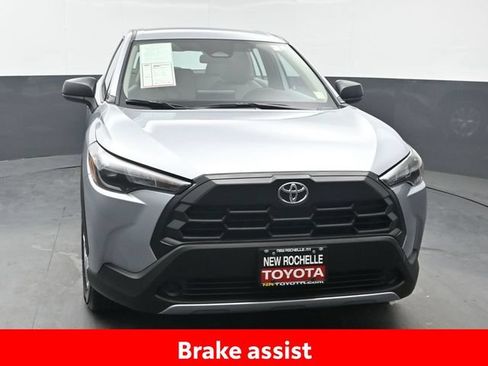 Used 2026 Toyota Corolla Cross L AWD/4WD image 11