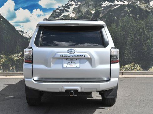 Certified 2024 Toyota 4Runner SR5 Premium w/ Moonroof Package AWD/4WD image 10