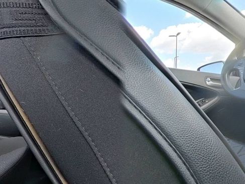 Used 2017 Kia Forte LX FWD image 27