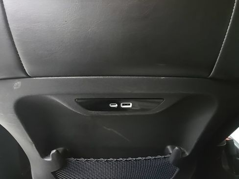 Used 2024 Chrysler Pacifica Limited FWD image 33
