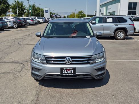 Used 2019 Volkswagen Tiguan SE AWD/4WD image 11