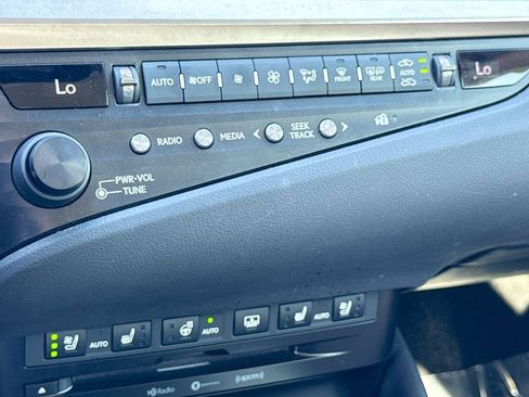Used 2019 Lexus ES 350 w/ Accessory Package 2 FWD image 31