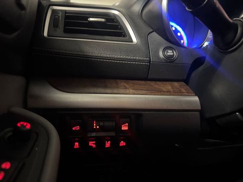 Used 2019 Subaru Outback 2.5i Limited image 16