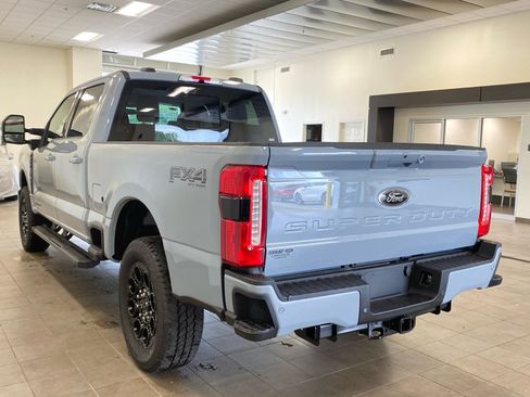New 2026 Ford F250 Lariat w/ Black Appearance Package AWD/4WD image 12
