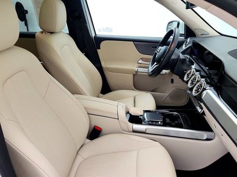 Used 2022 Mercedes-Benz EQB 300 4MATIC w/ Pinnacle Package image 24