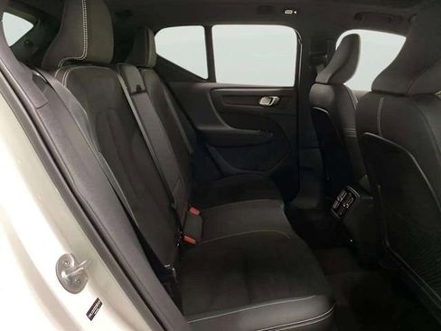Used 2025 Volvo XC40 B5 Plus AWD/4WD image 73