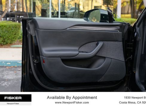 Used 2022 Tesla Model S image 11