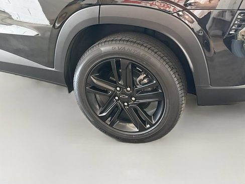 Used 2024 Chevrolet Trax ACTIV FWD image 29