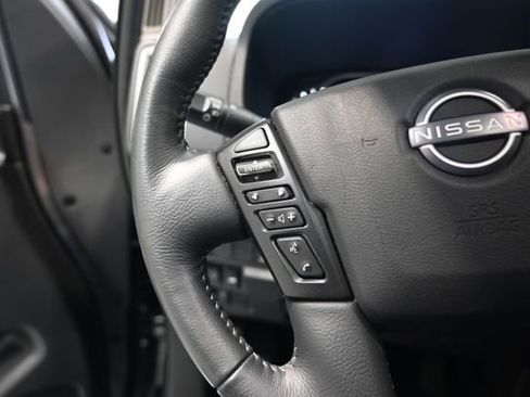 Used 2023 Nissan Frontier SV w/ SV Premium Package image 25